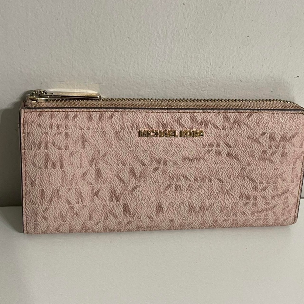 Pink Signature Michael Kors wallet